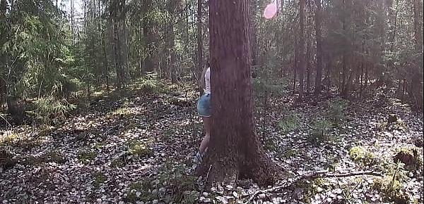  Girl Sucking Dick Stranger and had Anal Sex until Creampie in the Forest
